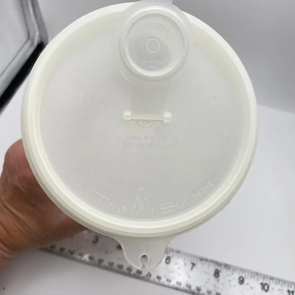 Vintage Tupperware #261 Handolier 48 Oz Beverage Container Sheer Pour Spout